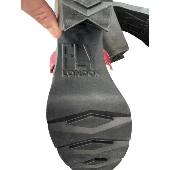 Unique Women's Red Strappy Heeled Sandals 40/9 (8.5) - Picture 6 of 8